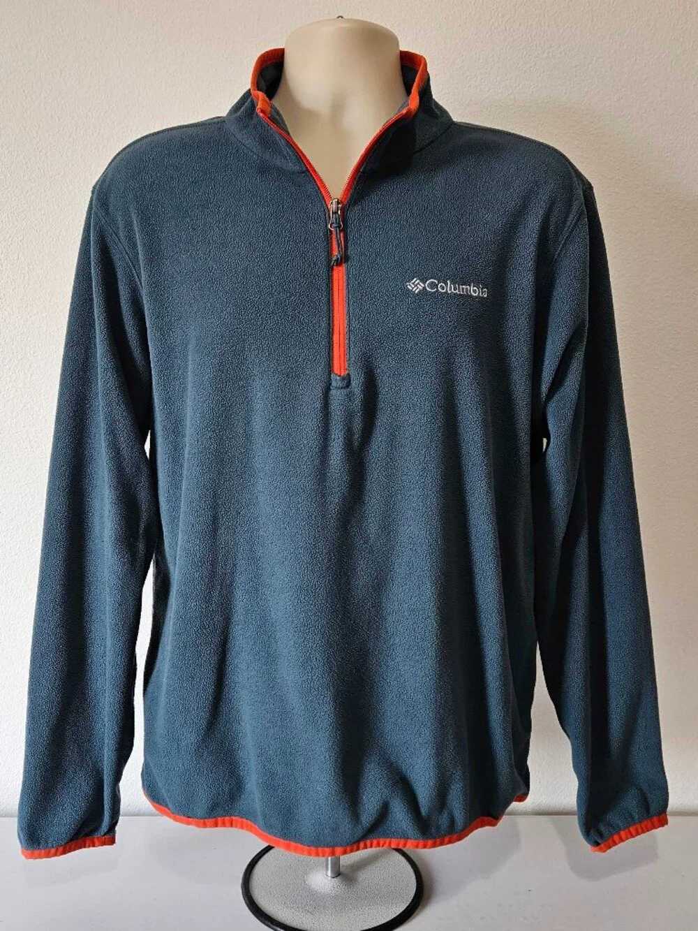 Columbia Sportswear Quarter Zip Lightweight Long Sleeve Fleece Pullover - Picture 2 of 13